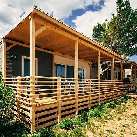 Ks Holidays * Jezera