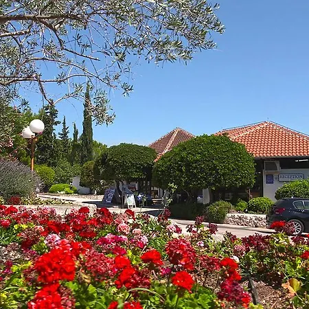 Ks Holidays Village de vacances *